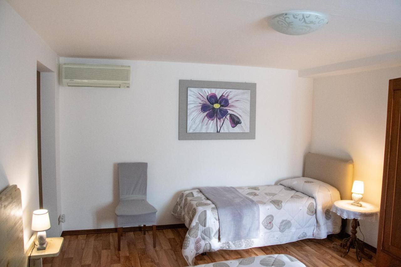 Villa Tal Borc à San Vito al Torre Extérieur photo